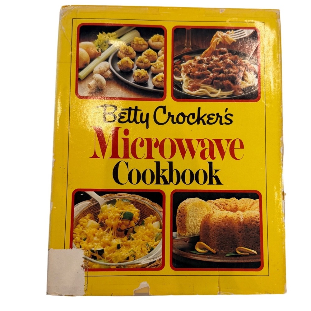 Vintage 1981 Betty Crocker's Microwave Cookbook First Edition Hardcover Retro